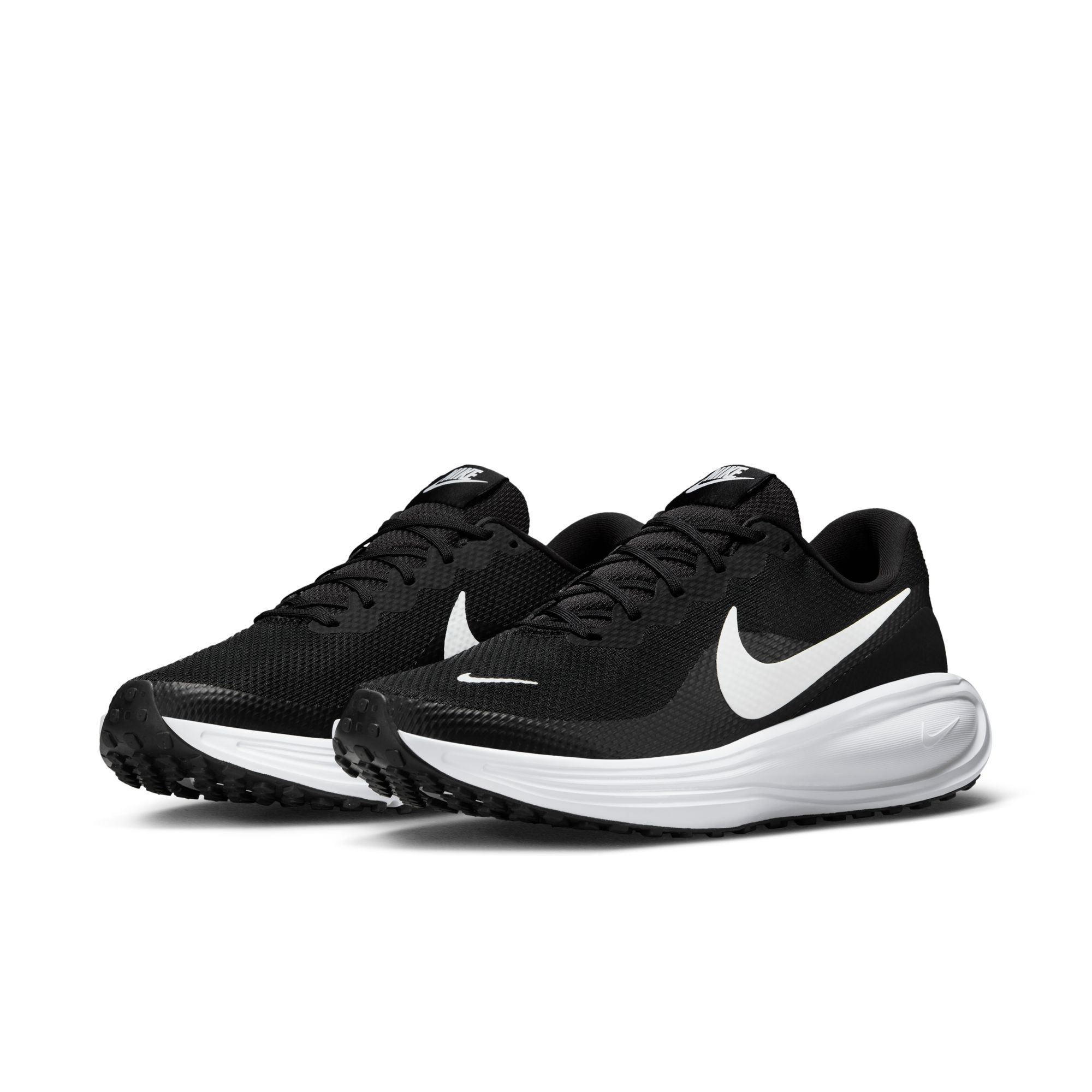 NIKE REVOLUTION 8
