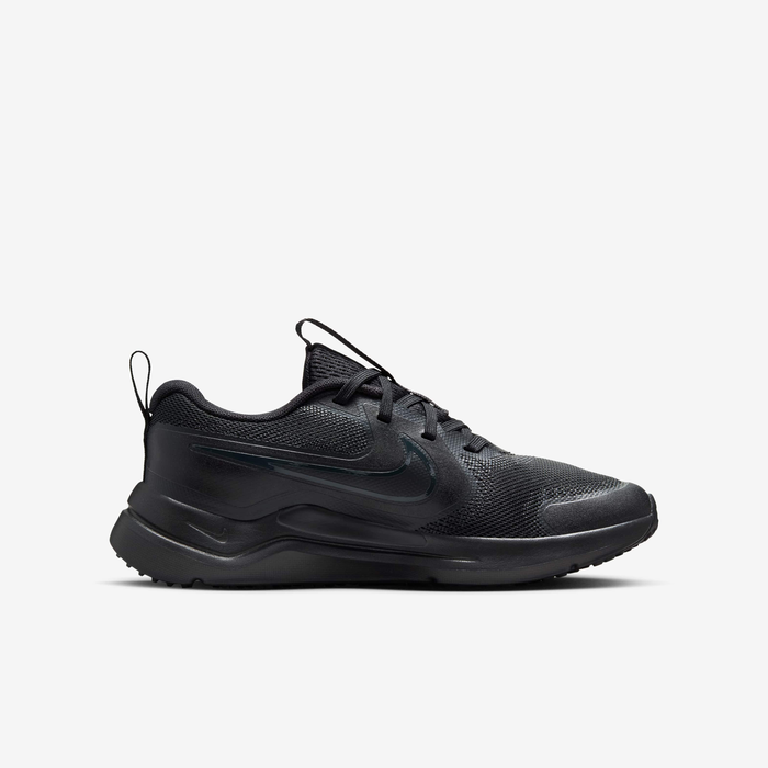 Nike Cosmic Runner