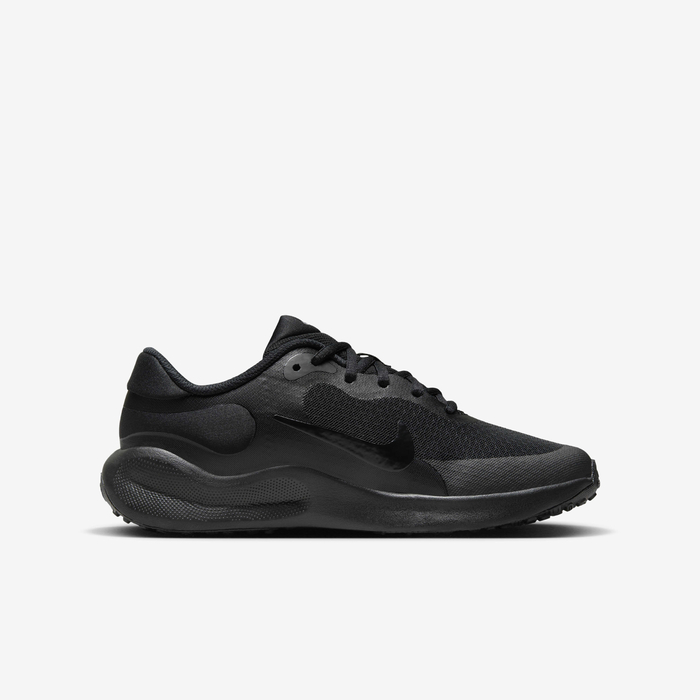 Nike Revolution 7