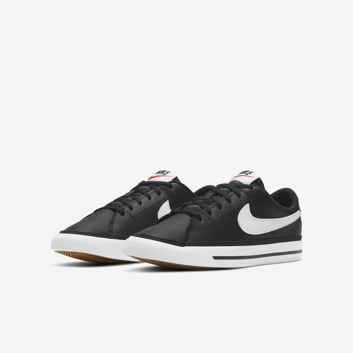 NikeCourt Legacy