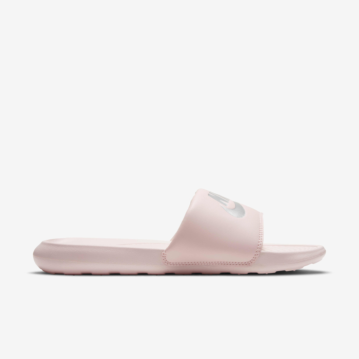 Nike Victori One
