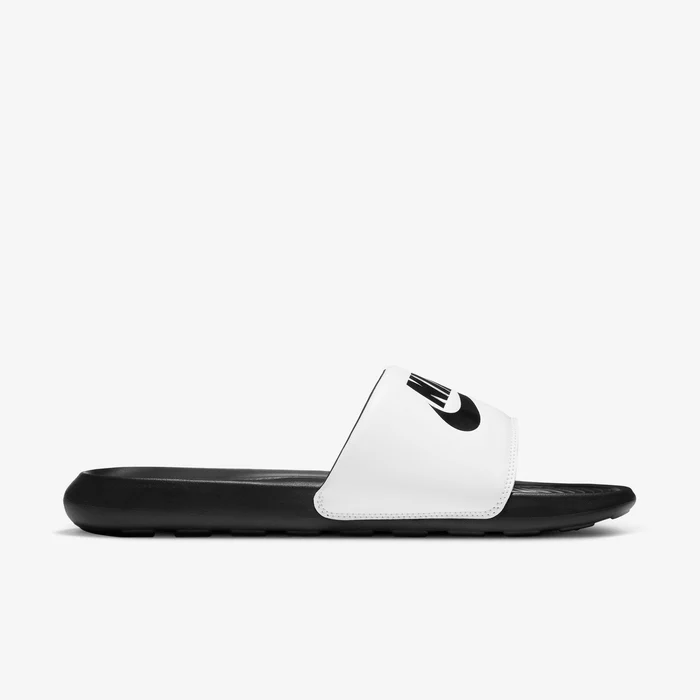 Nike Victori One